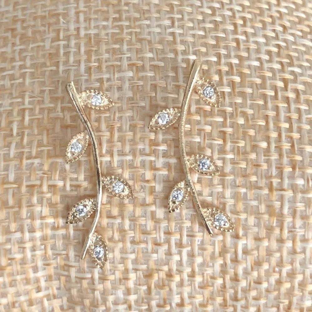 Sterling Silver 925 Gold Vermeil Vine Leaf Delicate Earrings Clear Crystals 3/4”